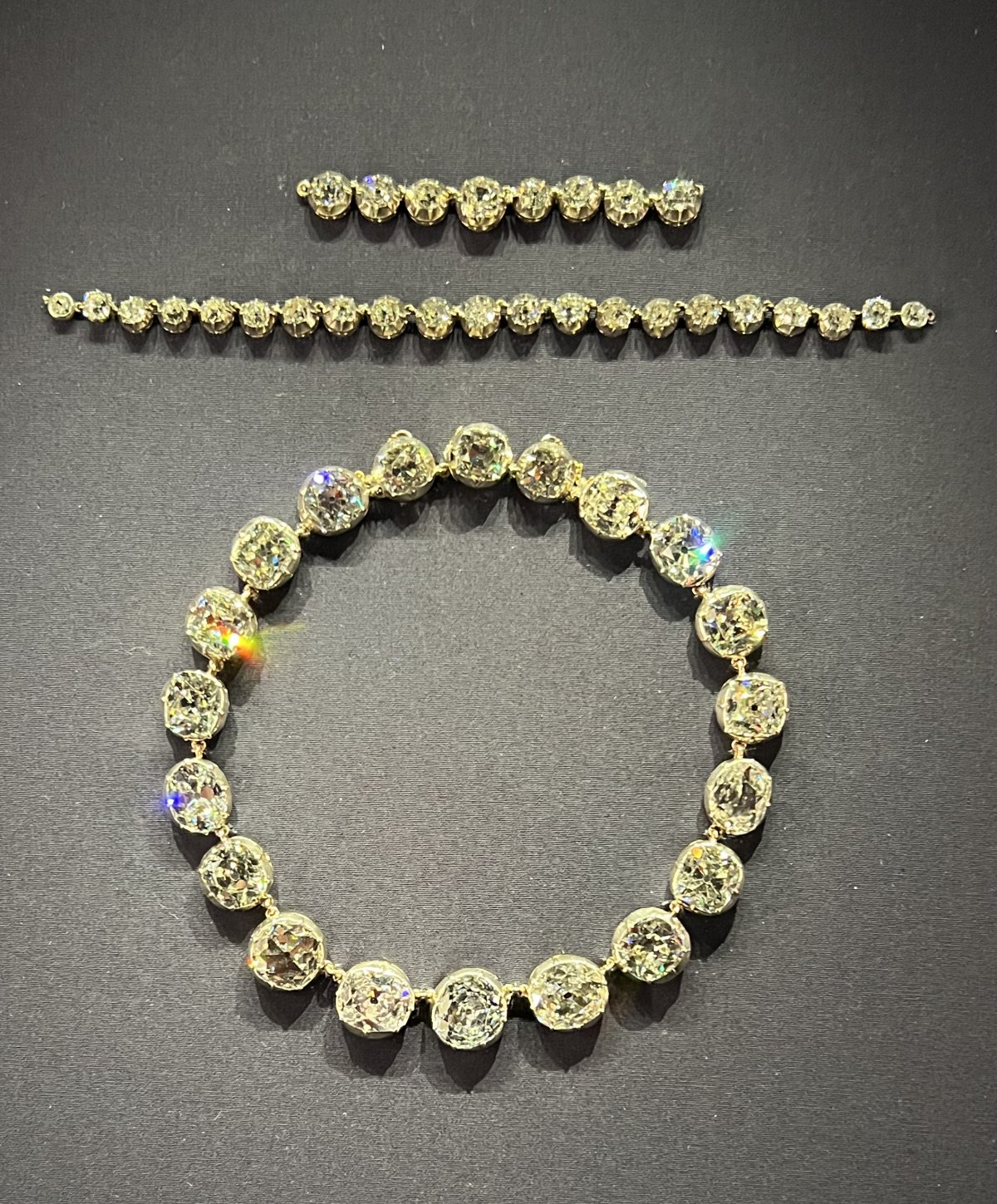 Views of the Marie Antoinette Style exhibition at the Victoria & Albert Museum in London, November 2025 (© Patricia Treble)