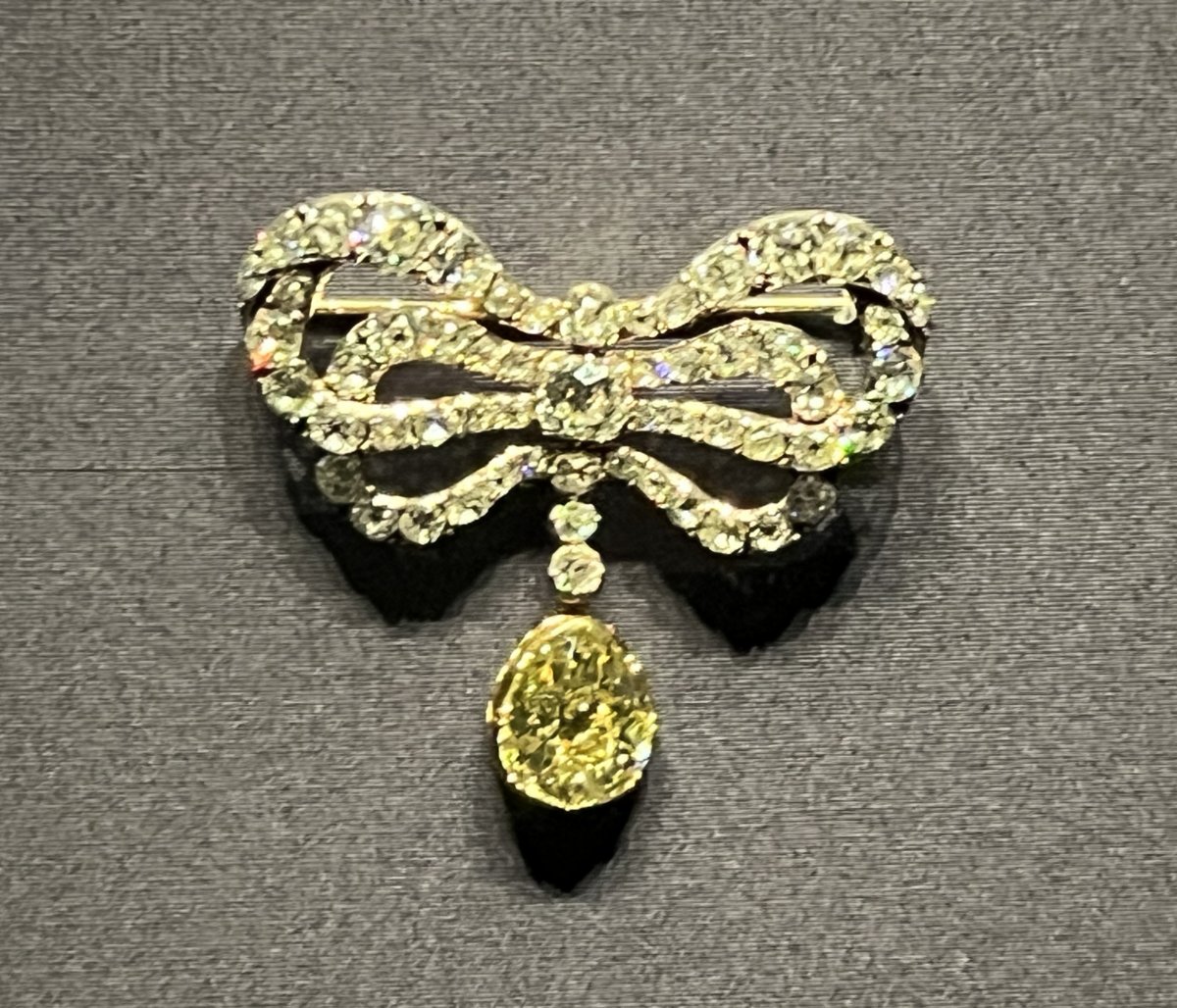 Views of the Marie Antoinette Style exhibition at the Victoria & Albert Museum in London, November 2025 (© Patricia Treble)