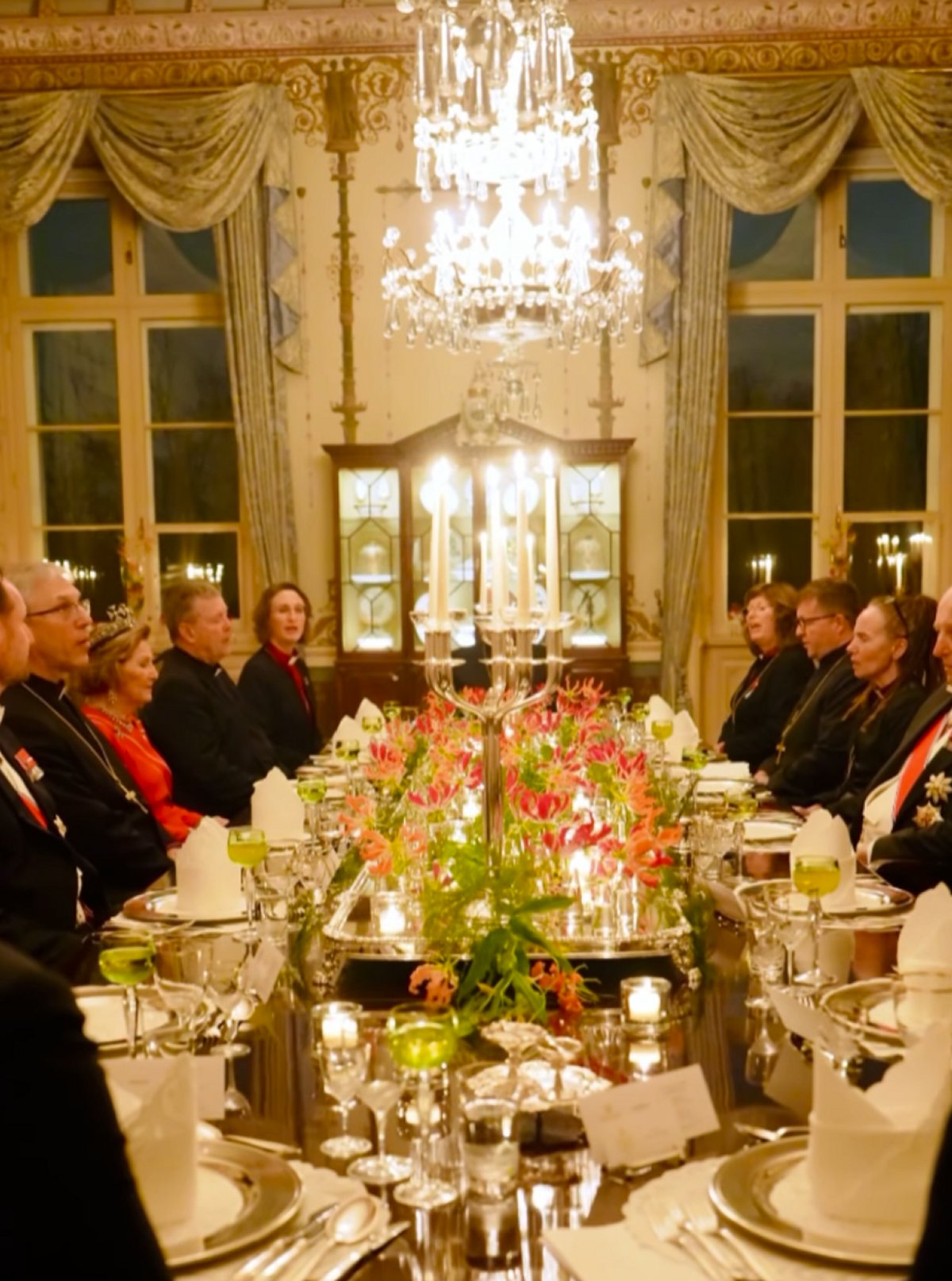 The King and Queen of Norway, with the Crown Prince, host a dinner for Norway's bishops at the Royal Palace in Oslo on December 4, 2025 (Kongehuset Norge)
