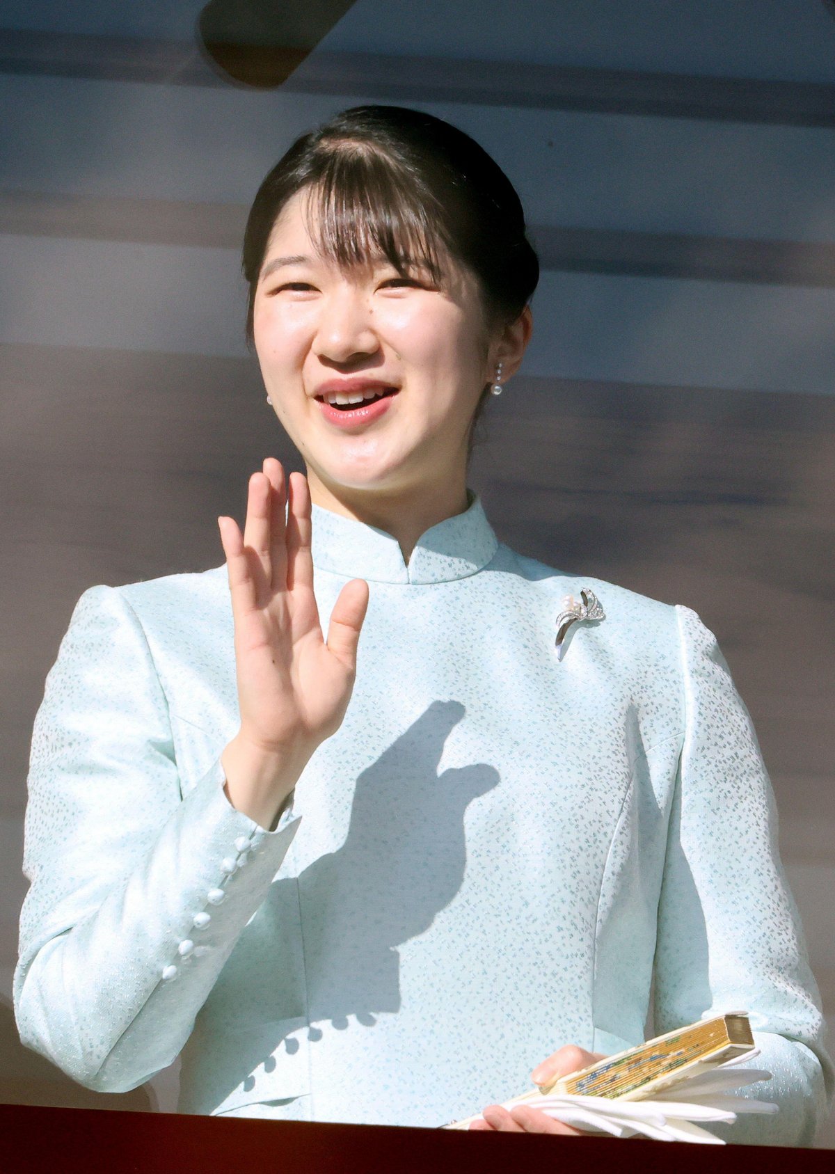 Princess Aiko of Japan appears on the balcony of the Imperial Palace in Tokyo on January 2, 2026 (Yoshio Tsunoda/AFLO/Alamy)