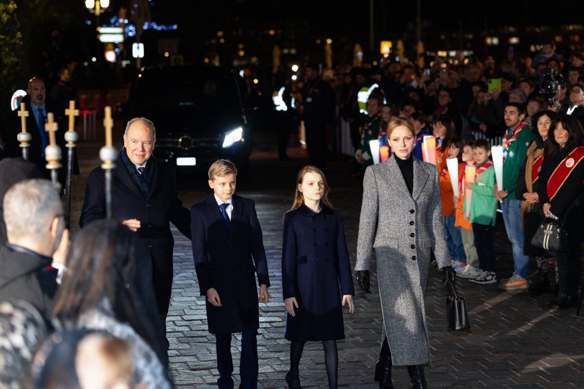 The Prince and Princess of Monaco, with Hereditary Prince Jacques and Princess Gabriella, the traditional burning of the boat on Quai Albert I on the eve of the Feast of Sainte Dévote in Monaco on January 26, 2026 (Michaël Alesi and Sarah Steck/Palais Princier de Monaco)