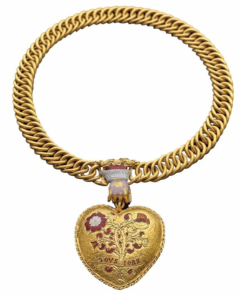 The Tudor Heart, a spectacular gold pendant linked to King Henry VIII & Katherine of Aragon, rediscovered by a metal detectorist in Warwickshire in 2019 (Birmingham Museums Trust)