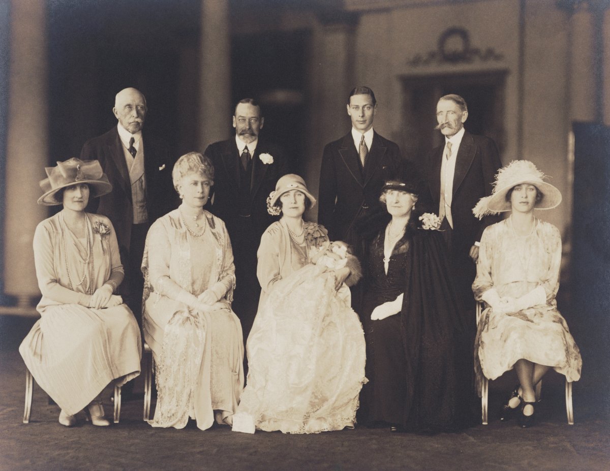 Family portrait taken by Vandyk after the christening of Princess Elizabeth of York, 1926 (© Royal Collection Enterprises Limited 2026 | Royal Collection Trust)