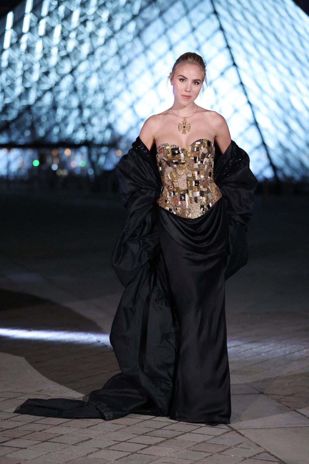 Maria Carolina of Bourbon-Two Sicilies attends Le Grand Diner du Louvre in Paris on March 3, 2026 (Jerome Dominé/Abaca Press/Alamy)