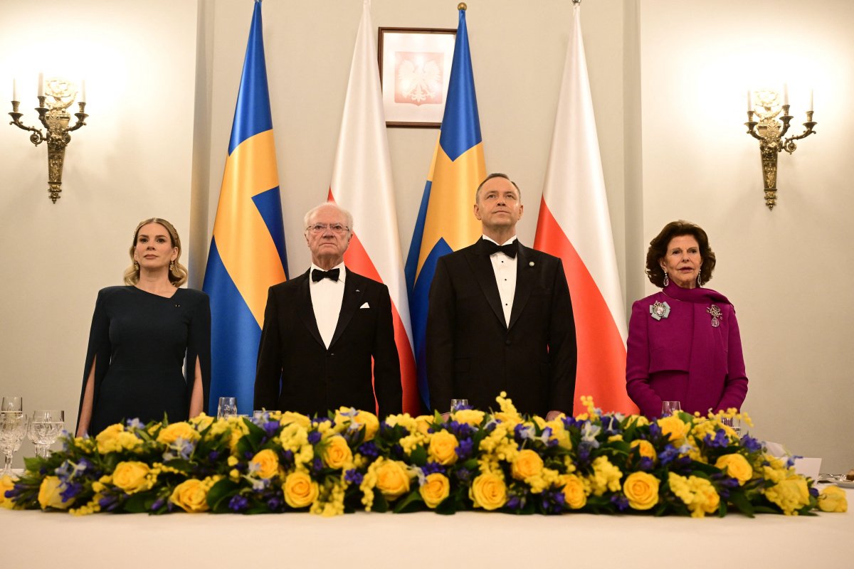The King and Queen of Sweden attend a state banquet at the Presidential Palace in Warsaw during their state visit to Poland on March 10, 2026 (Jonas Ekströmer/TT News Agency/Alamy)