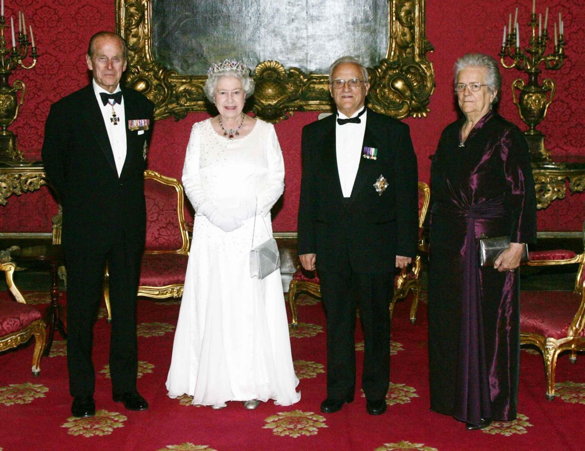 Queen Elizabeth II and the Duke of Edinburgh attend a state banquet at the Grandmaster's Palace during their state visit to Malta on November 23, 2005 (Ian Jones/PA Images/Alamy)