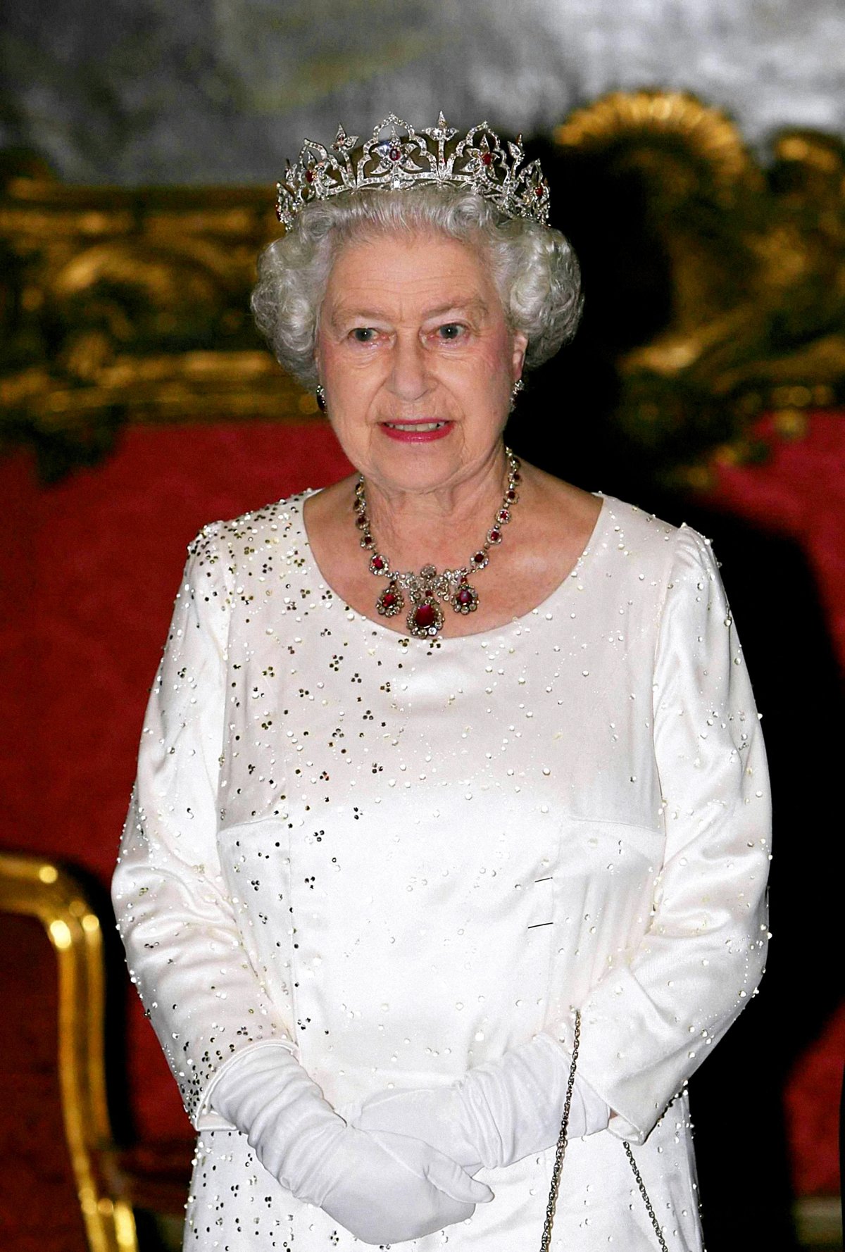 Queen Elizabeth II and the Duke of Edinburgh attend a state banquet at the Grandmaster's Palace during their state visit to Malta on November 23, 2005 (Ian Jones/PA Images/Alamy)