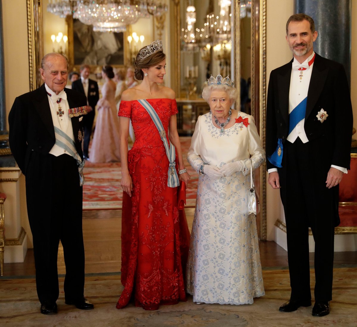 Queen Elizabeth II and the Duke of Edinburgh host a state banquet for the visiting King and Queen of Spain at Buckingham Palace on July 12, 2017 (Matt Dunham/PA Images/Alamy)