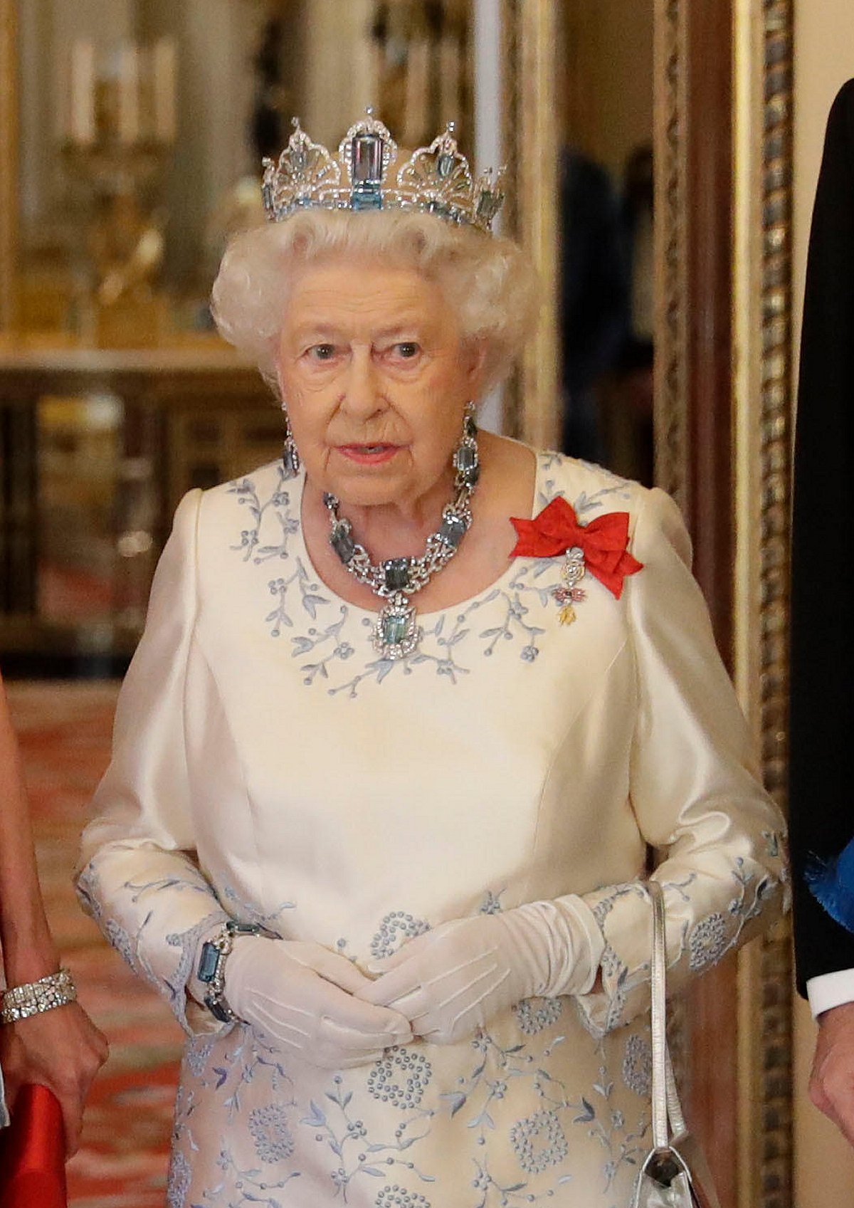 Queen Elizabeth II and the Duke of Edinburgh host a state banquet for the visiting King and Queen of Spain at Buckingham Palace on July 12, 2017 (Matt Dunham/PA Images/Alamy)