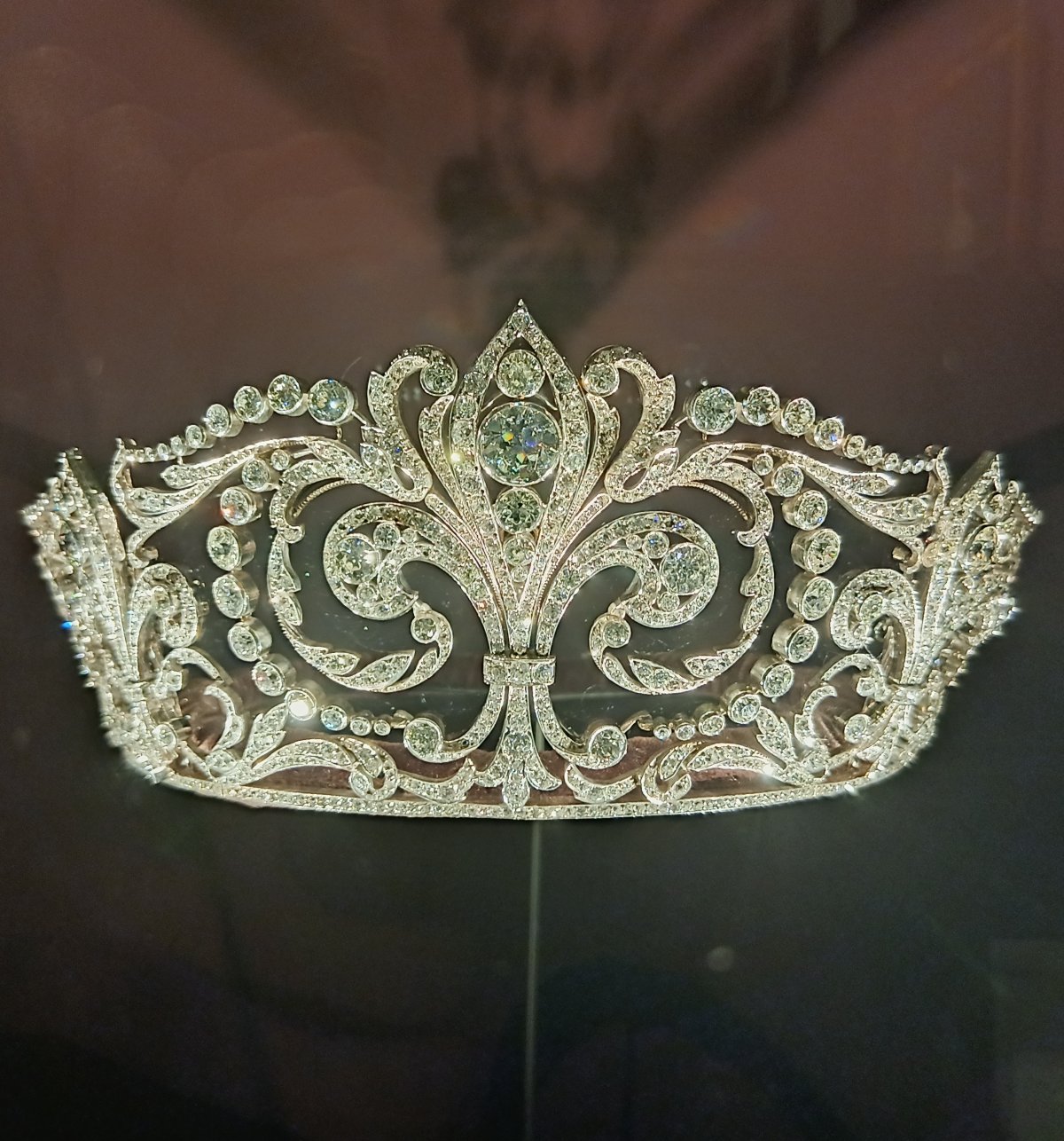 Queen Victoria Eugenie's diamond fleur-de-lis tiara is displayed as part of the "Victoria Eugenia" exhibition at the Royal Collections Gallery in Madrid on April 1, 2026 (Photograph generously shared by reader Christopher)