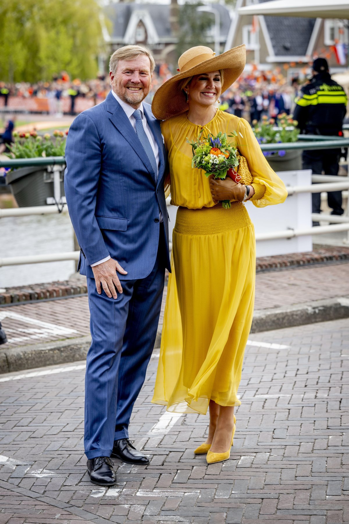 The King and Queen of the Netherlands are joined by their daughters and members of the extended Dutch royal family for King's Day celebrations in Dokkum on April 27, 2026 (ROBIN UTRECHT/ANP/Alamy)