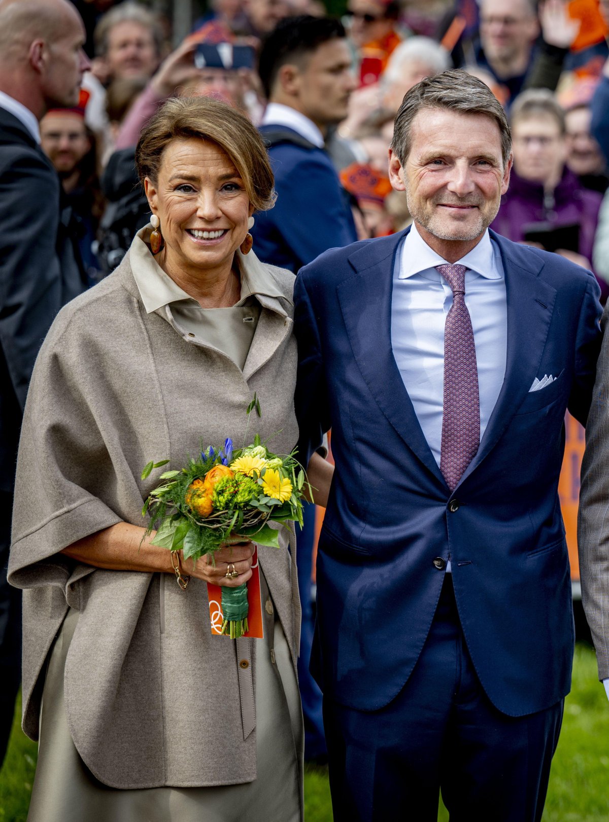 The King and Queen of the Netherlands are joined by their daughters and members of the extended Dutch royal family for King's Day celebrations in Dokkum on April 27, 2026 (ROBIN UTRECHT/ANP/Alamy)