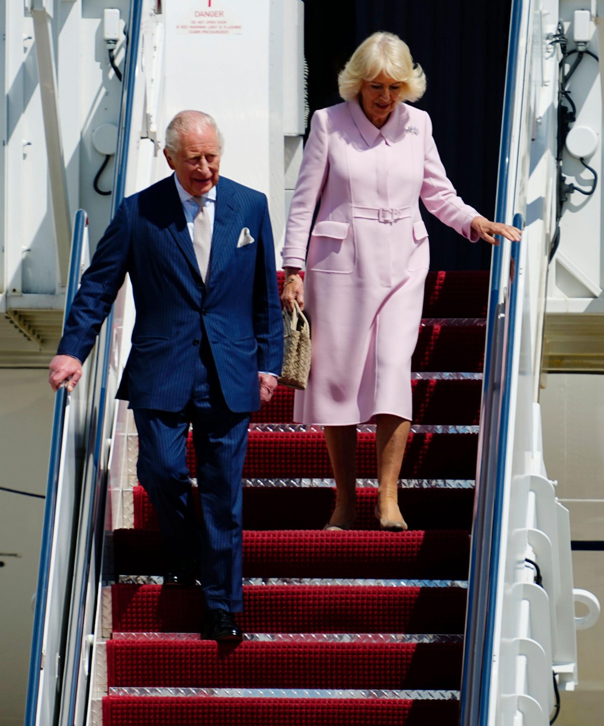 King Charles III and Queen Camilla arrive at Joint Base Andrews in Maryland on April 27, 2026 (Bonnie Cash/UPI/Alamy)