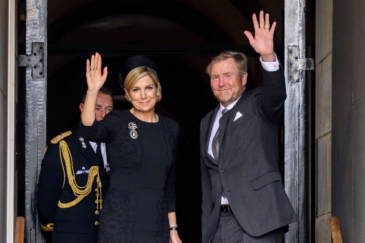 The King and Queen of the Netherlands attend Dodenherdenking commemorations in Amsterdam on May 4, 2026 (Patrick van Emst/NLBeeld/Alamy)