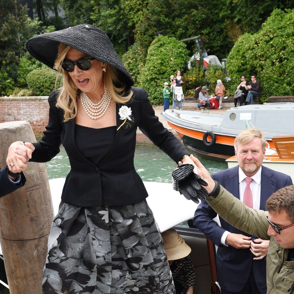 The King and Queen of the Netherlands attend La Biennale di Venezia on May 6, 2026 (IPA/Alamy)