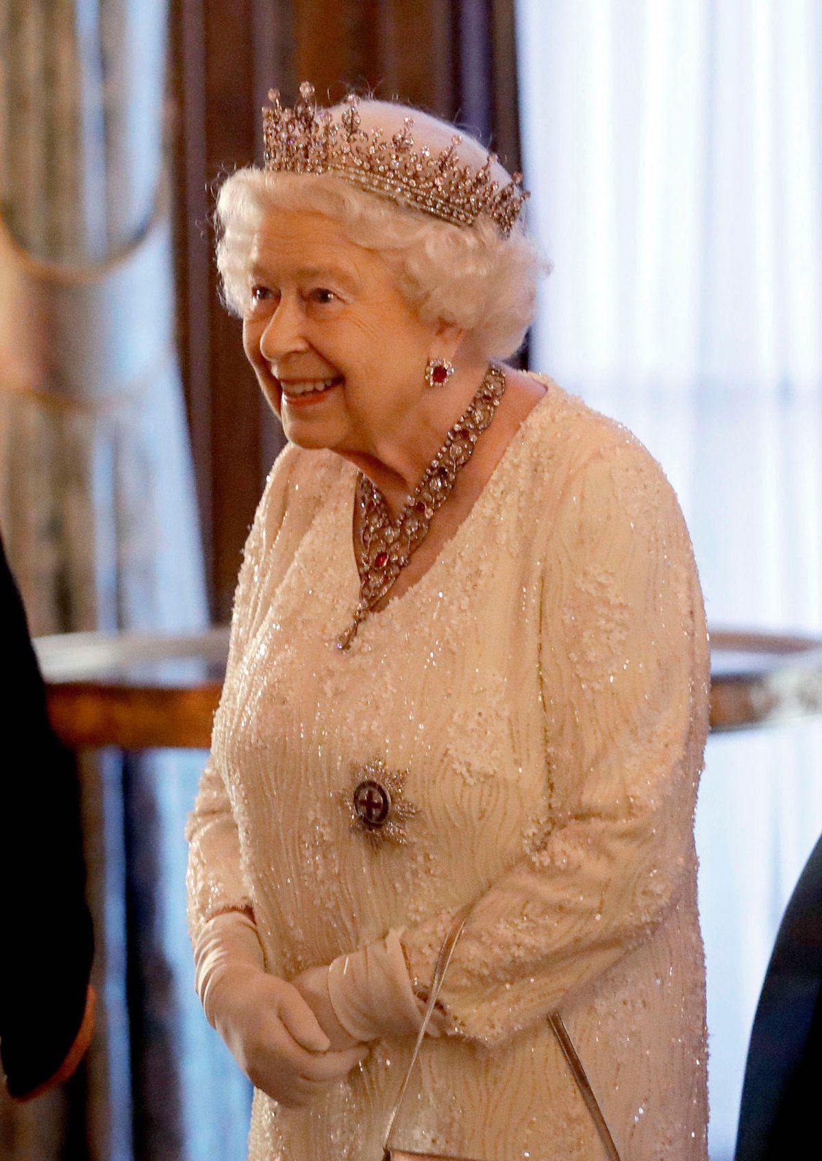 Queen Elizabeth II attends the Commonwealth Heads of Government Meeting dinner at Buckingham Palace in London on April 18, 2018 (Matt Dunham/PA Images/Alamy)