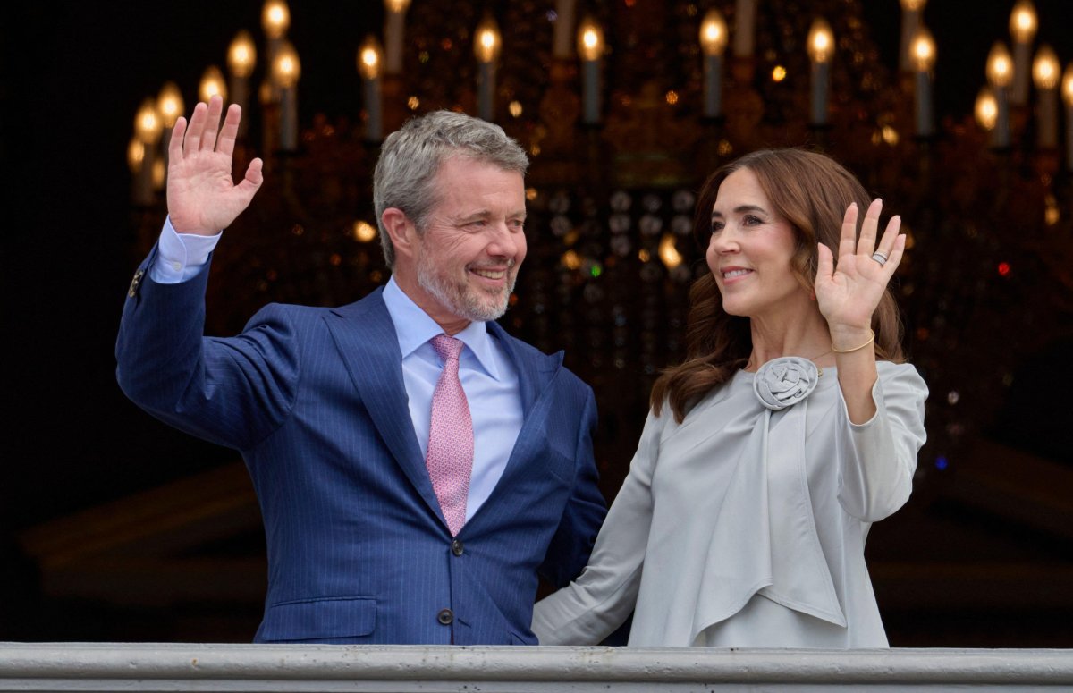The King and Queen of Denmark, with Prince Vincent and Princess Josephine, celebrate his 58th birthday at Amalienborg in Copenhagen on May 26, 2026 (Stefan Lindblom/TT News Agency/Alamy)