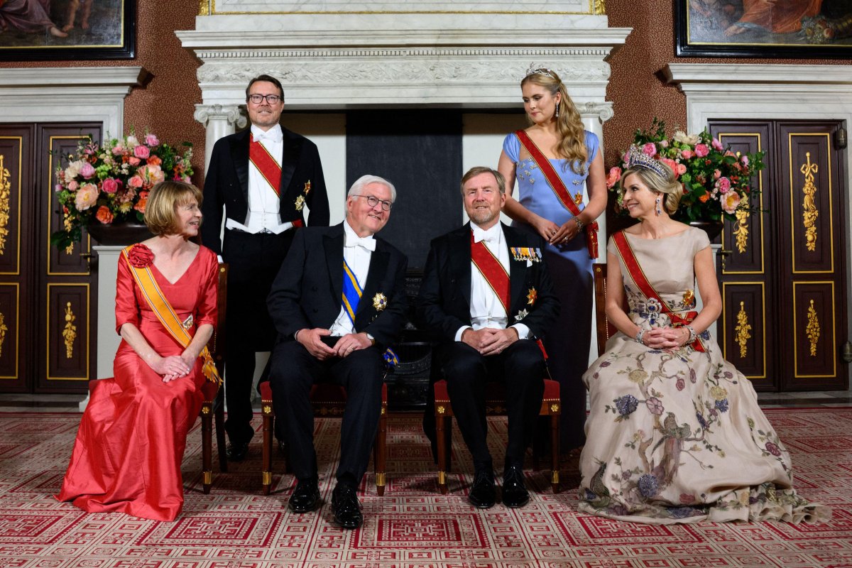 The King and Queen of the Netherlands, with the Princess of Orange and Prince Constantijn, host a state banquet for the visiting President of Germany at the Royal Palace in Amsterdam on June 9, 2026 (Bernd von Jutrczenk/DPA Picture Alliance/Alamy)