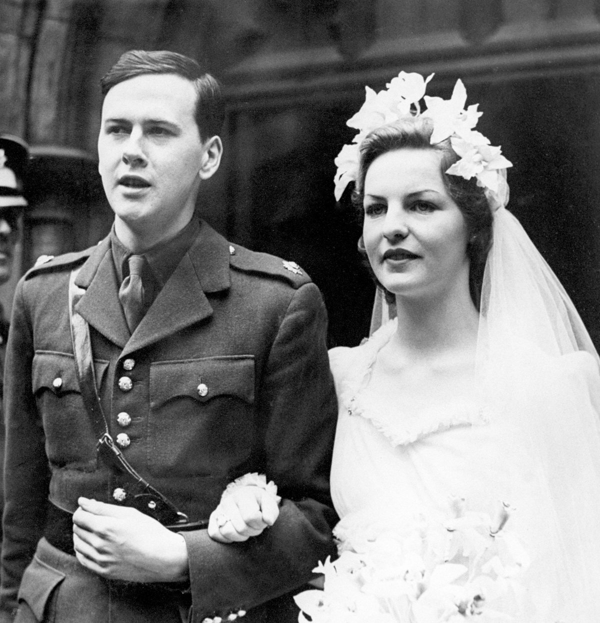 Lord Andrew Cavendish and the Hon. Deborah Mitford on their wedding day, April 1941 (SuperStock/Alamy)