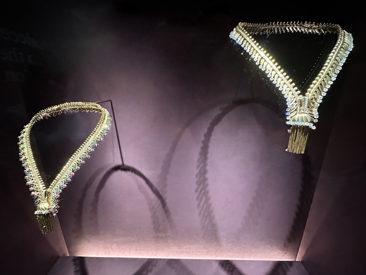 Zip necklaces, yellow gold, platinum, emeralds, and diamonds, made by Van Cleef & Arpels (Photo generously shared by Toni)