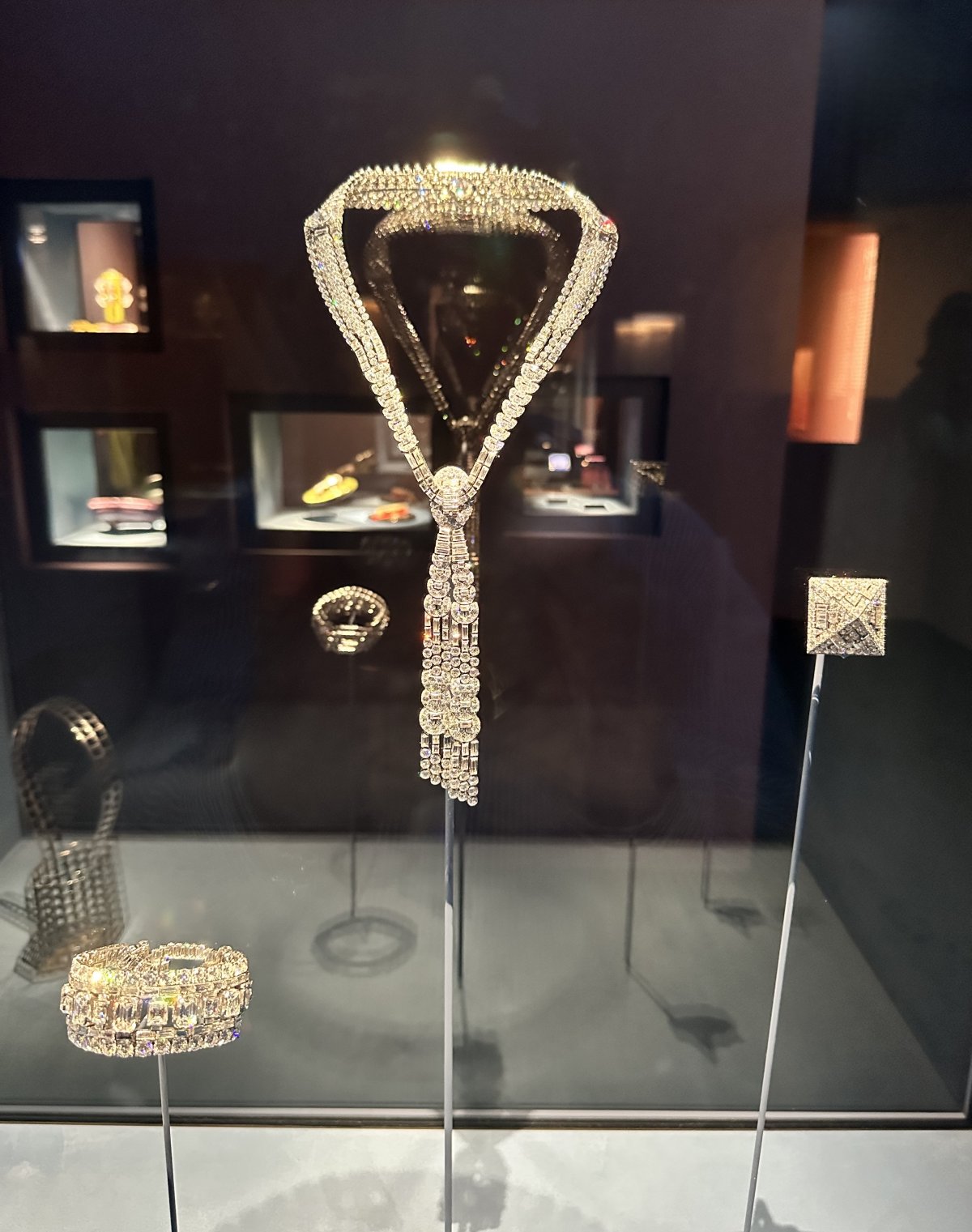 Tie Necklace with accompanying bracelet and brooch, made by Van Cleef & Arpels, 1929-35 (Photo generously shared by Toni)