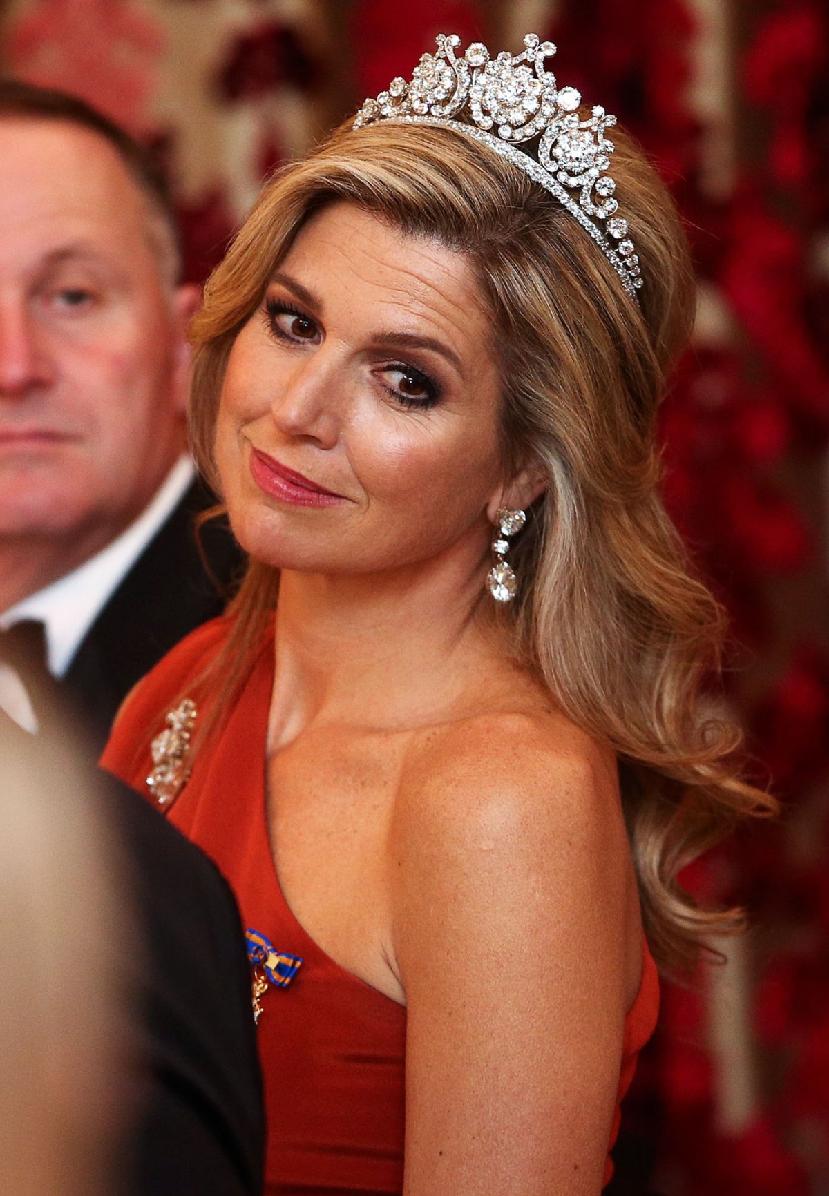 The Queen of the Netherlands attends a state dinner at Government House in Wellington, New Zealand, on November 7, 2016 (Hagen Hopkins/Getty Images)