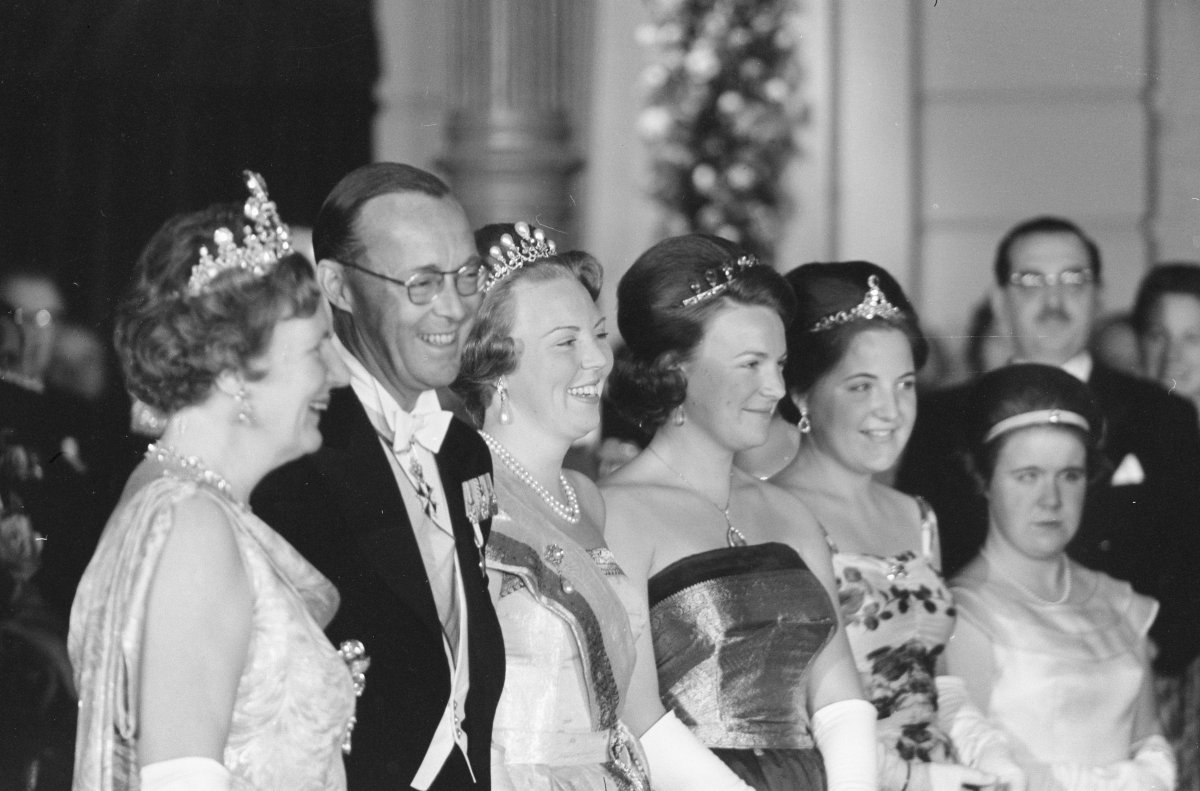 Queen Juliana and Prince Bernhard of the Netherlands, with Princess Beatrix, Princess Irene, Princess Margriet, and Princess Christina, attend a gala at the Concertgebouw in Amsterdam on April 30, 1962 (Harry Pot/Anefo/Nationaal Archief)