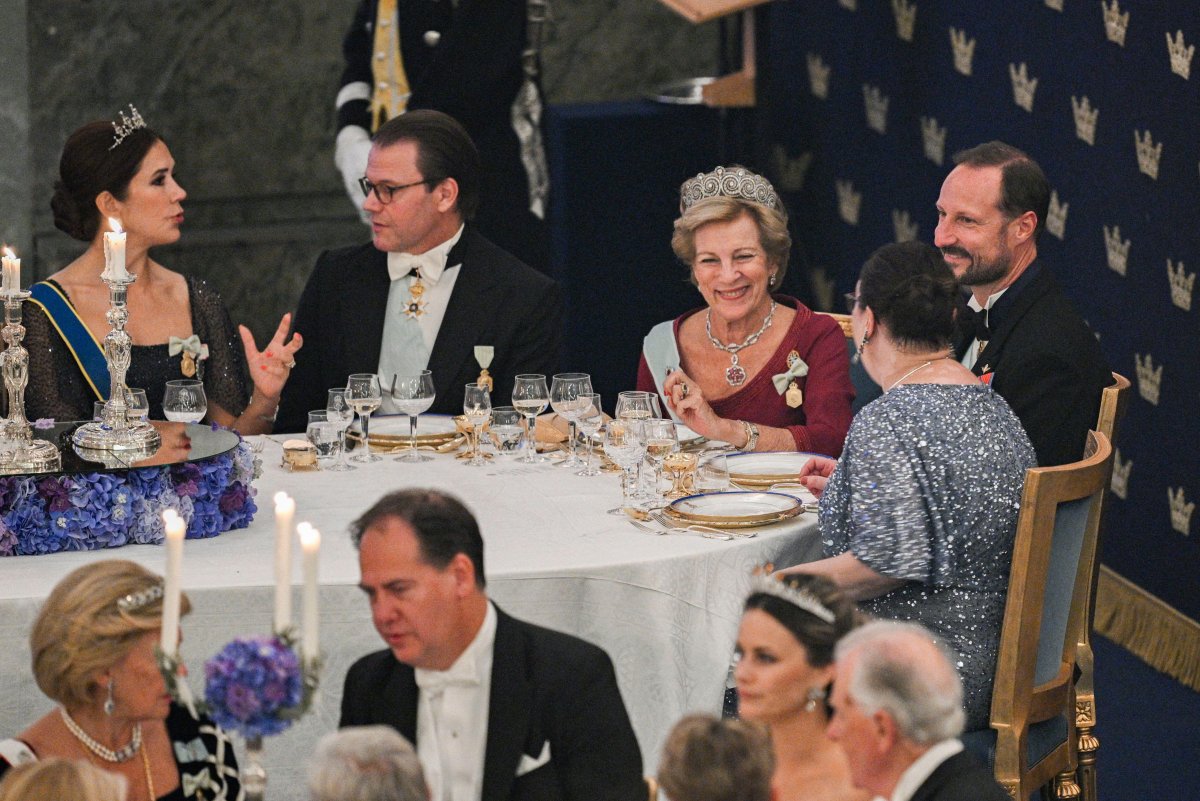 The Crown Princess of Denmark, Prince Daniel of Sweden, Queen Anne-Marie, and the Crown Prince of Norway attend a gala banquet celebrating the King of Sweden's Golden Jubilee at the Royal Palace in Stockholm on September 15, 2023 (Anders Wiklund/TT News Agency/Alamy)
