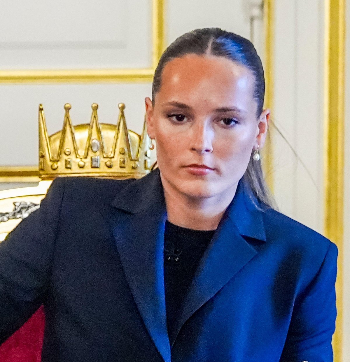 Following the death of King Harald V, the Norwegian government meets for an extraordinary cabinet meeting with King Haakon VIII and Crown Princess Ingrid Alexandra at the Royal Palace in Oslo, August 28, 2026 (Lise Aaserud/NTB/Alamy)