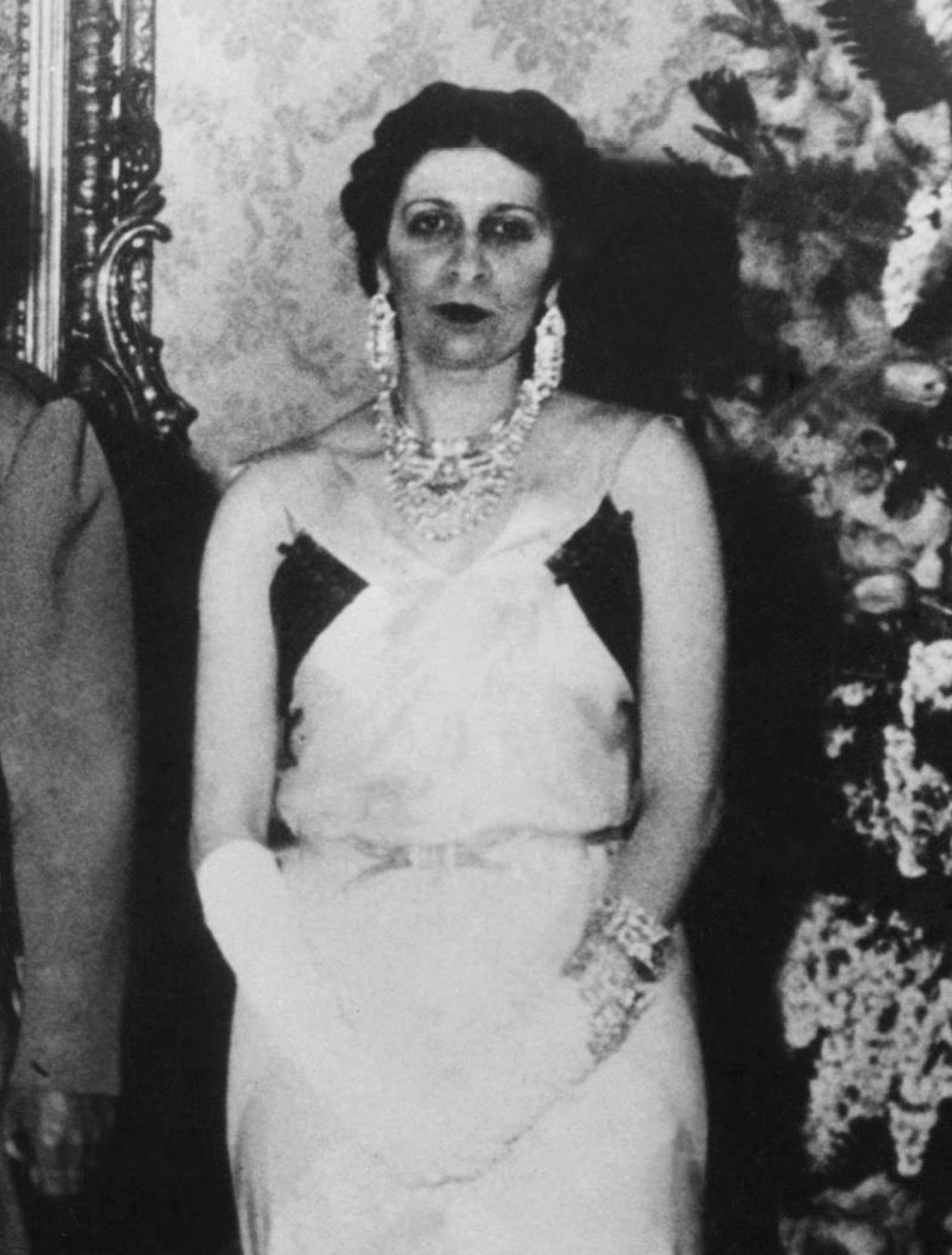 Crown Prince Mohammad Reza Pahlavi of Iran married Princess Fawzia of Egypt in Cairo on March 15, 1939 (Everett Collection/Alamy)