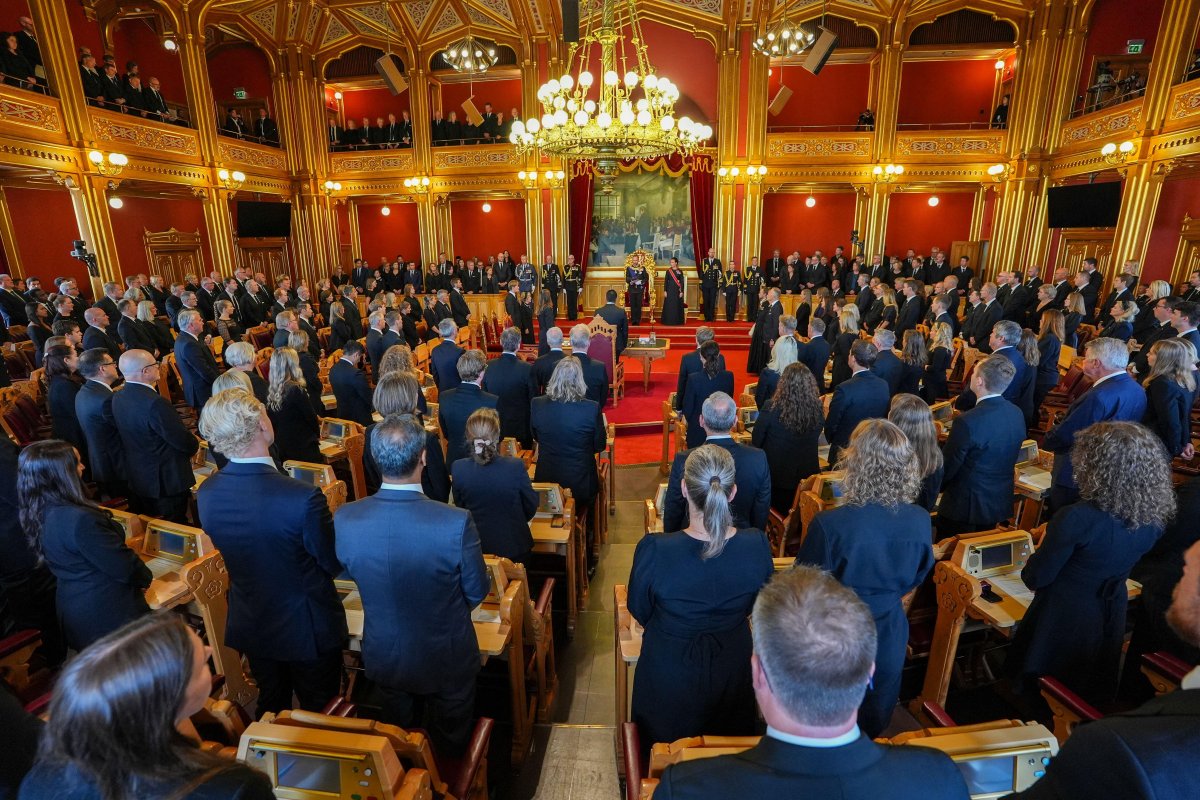 The King of Norway, with Crown Princess Ingrid Alexandra, Queen Sonja, and Prince Sverre Magnus, takes the oath according to the constitution at the Storting, Norway's parliament, in Oslo on September 1, 2026 (Lise Åserud/NTB/Alamy)