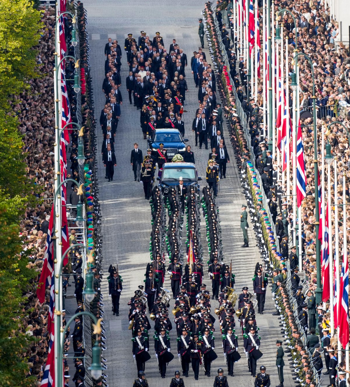 King Harald V's coffin is brought in a solemn procession from the Royal Palace to Oslo Cathedral for his state funeral service on September 9, 2026 (Cornelius Poppe/NTB/Alamy)
