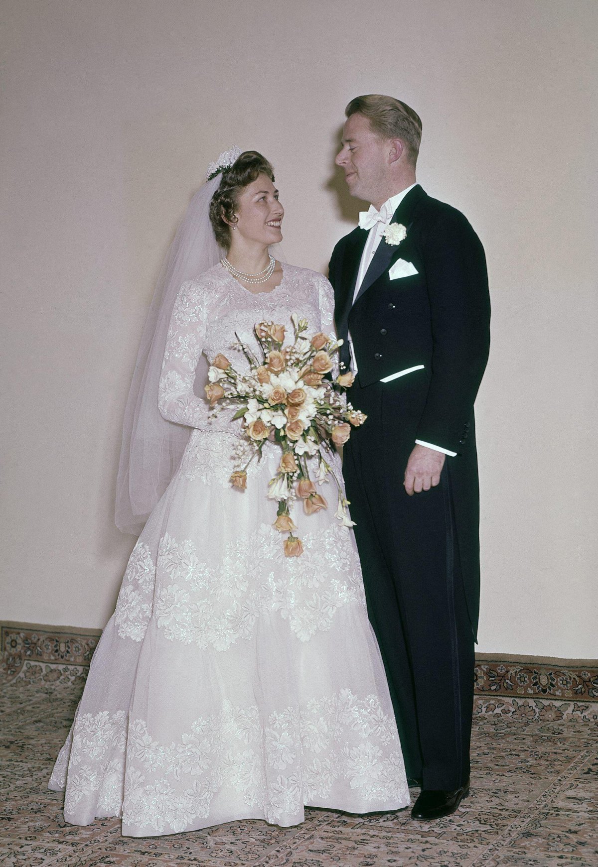 Princess Astrid and Johan Martin Ferner are pictured at Skaugum after their wedding on January 12, 1961 (NTB/Alamy)