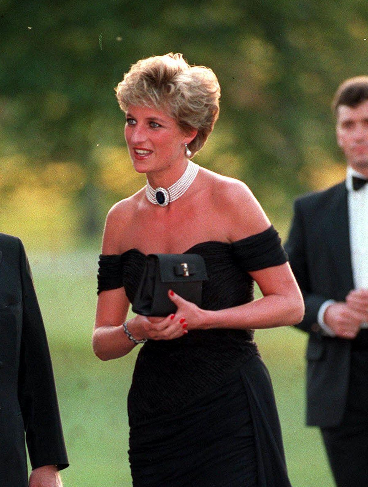 The Princess of Wales attends a reception and dinner at the Serpentine Gallery in London on June 29, 1994 (Martin Keene/PA Images/Alamy)