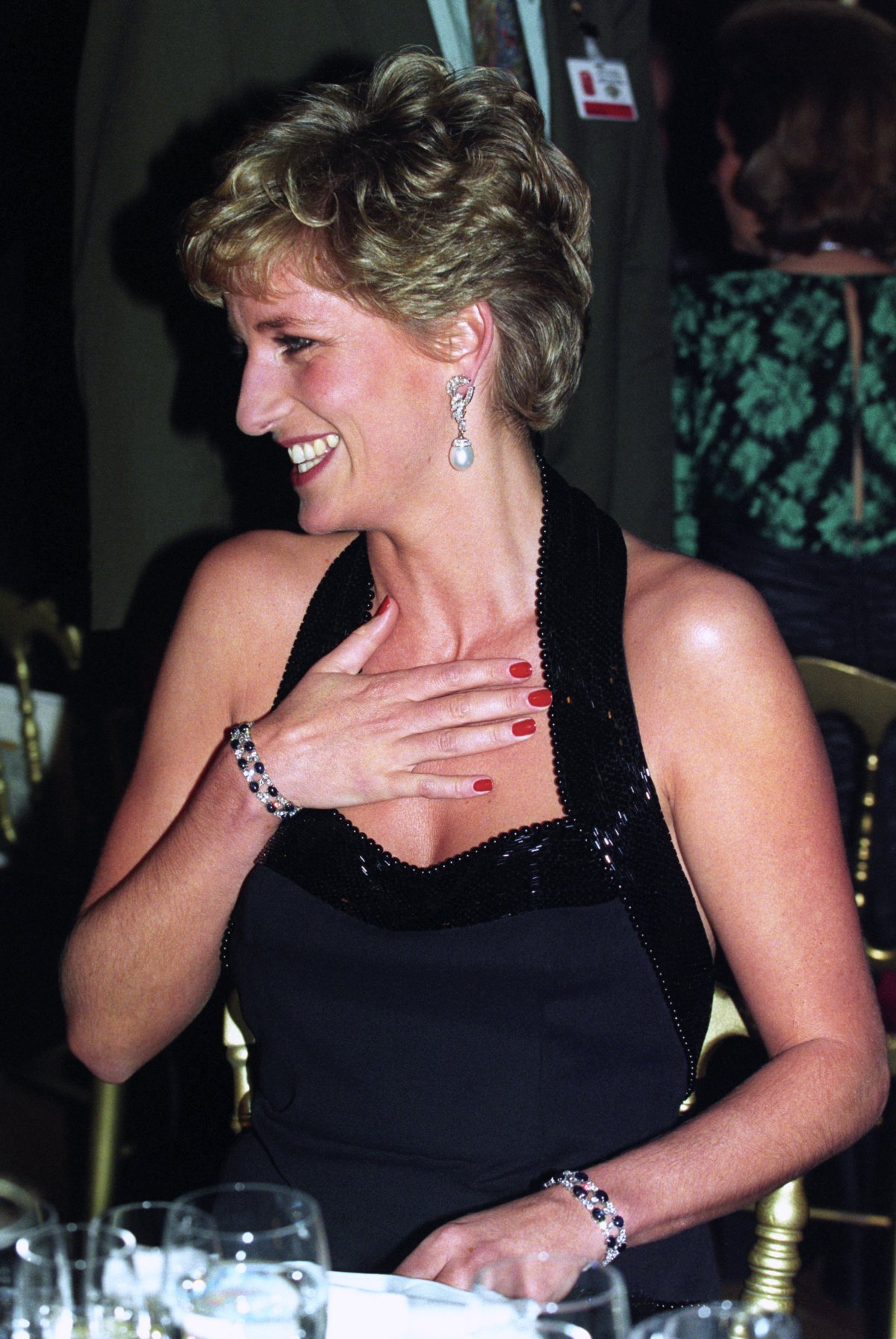 The Princess of Wales attends a charity dinner at the Palace of Versailles on November 28, 1994 (Martin Keene/PA Images/Alamy)