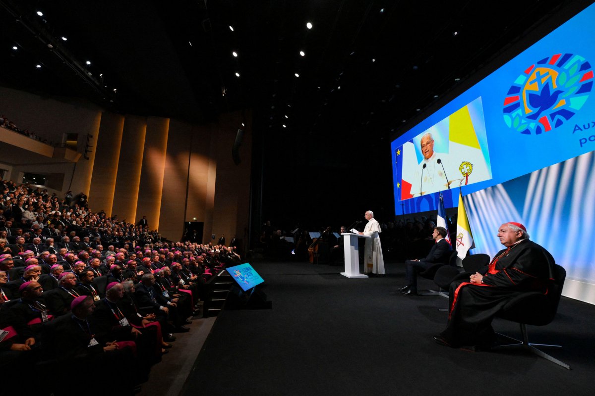 Pope Leo XIV speaks during the "At the Roots of Europe: For Peace and Unity" meeting at the Robert Schuman Conference Centre in Metz on September 28, 2026 (IPA/Alamy)