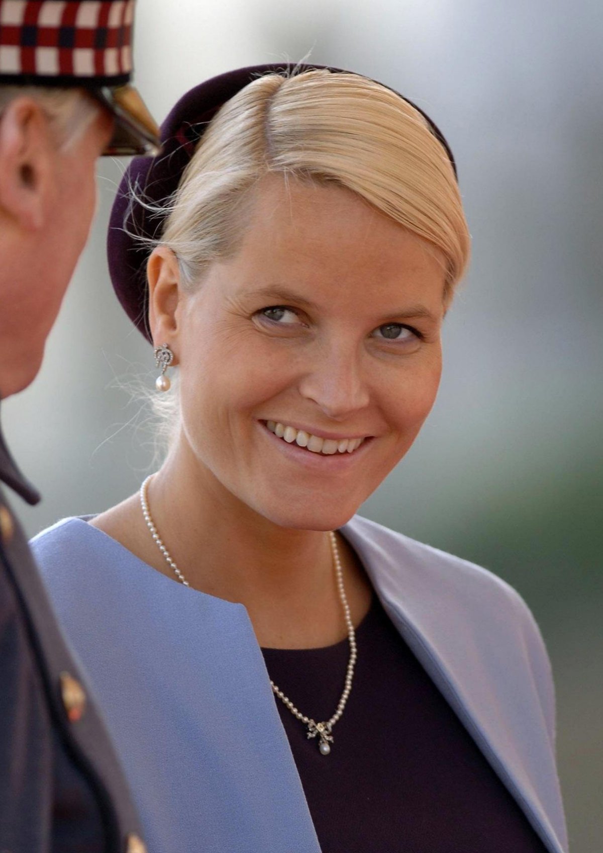 The Crown Princess of Norway attends an official welcome ceremony at Horse Guards Parade in London on October 25, 2005 (Stefan Rousseau/PA Images/Alamy)
